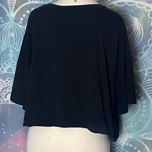 Punk is not Dead short sleeve black white letters cropped t-shit stretch 2 XL - Picture 5 of 5